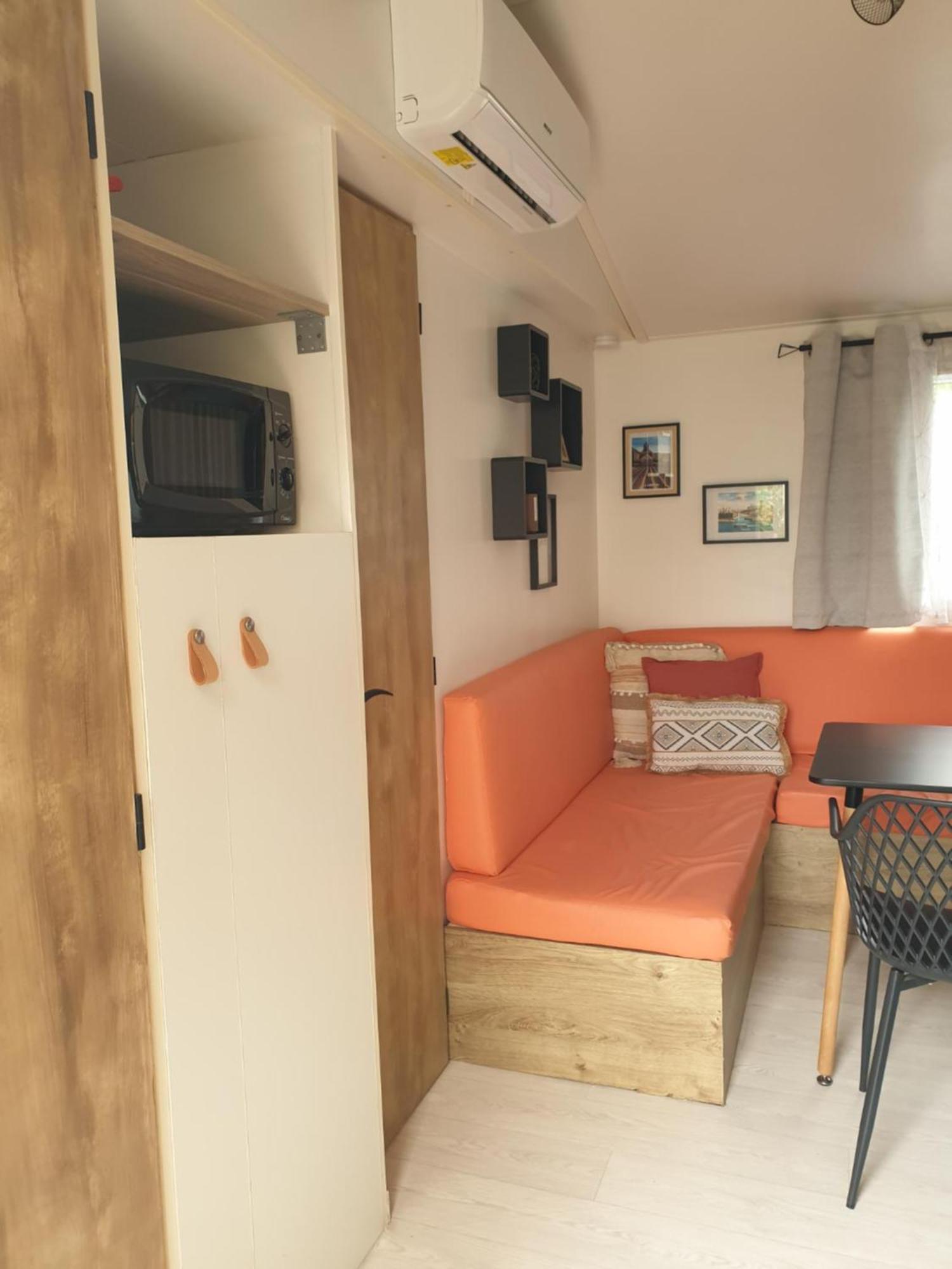 Camping Domaine Des Iscles لا روكي دي انثيرون المظهر الخارجي الصورة